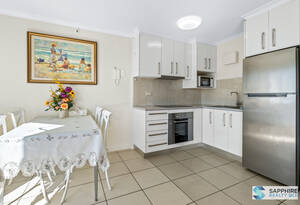 Welcome to Your Dream Waterfront Apartment in Biggera Waters image 7