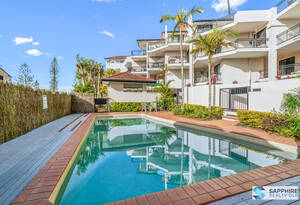 Welcome to Your Dream Waterfront Apartment in Biggera Waters image 18