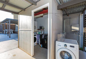 Dual living, Spacious 7-Bedroom Family Retreat with Pool, Sheds & Entertaining Area image 17