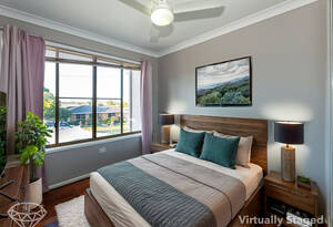 Dual living, Spacious 7-Bedroom Family Retreat with Pool, Sheds & Entertaining Area image 9