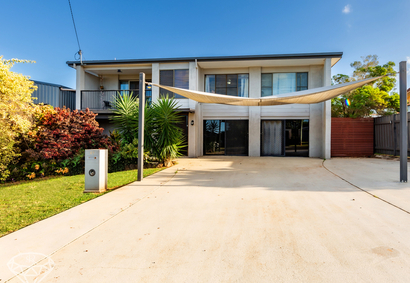 Thumbnail: Dual living, Spacious 7-Bedroom Family Retreat with Pool, Sheds & Entertaining Area