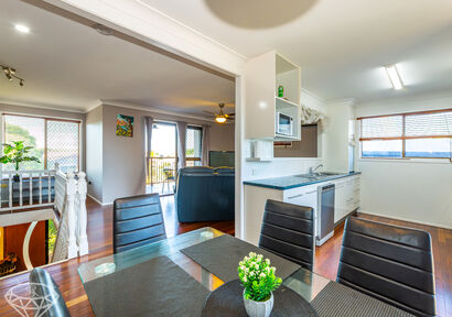 Dual living, Spacious 7-Bedroom Family Retreat with Pool, Sheds & Entertaining Area image 3