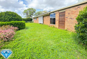 Spacious Family Haven in Peaceful Avoca - AVAILABLE NOW! image 23