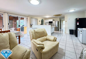 Spacious Family Haven in Peaceful Avoca - AVAILABLE NOW! image 8