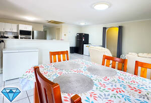 Spacious Family Haven in Peaceful Avoca - AVAILABLE NOW! image 3