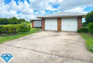 Spacious Family Haven in Peaceful Avoca - AVAILABLE NOW! image 2
