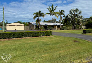 Escape the city and experience the serenity of Innes Park, on your own 2.47 acres! This stunning 4 bed, 1 bath oasis awaits you! image 2