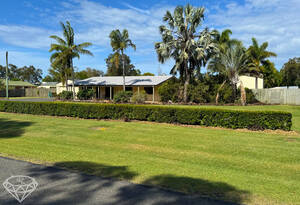 Escape the city and experience the serenity of Innes Park, on your own 2.47 acres! This stunning 4 bed, 1 bath oasis awaits you! image 25