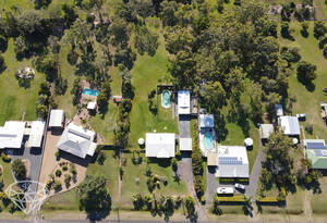 Experience luxury living in this stunning 3 bed, 2 bath Branyan home with pool, sheds, and 4000 sqm of land. Don't miss out, enquire now! image 16