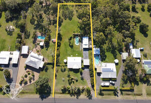 Experience luxury living in this stunning 3 bed, 2 bath Branyan home with pool, sheds, and 4000 sqm of land. Don't miss out, enquire now! image 1