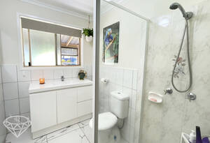 Experience luxury living in this stunning 3 bed, 2 bath Branyan home with pool, sheds, and 4000 sqm of land. Don't miss out, enquire now! image 13