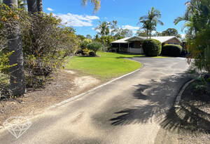 Experience luxury living in this stunning 3 bed, 2 bath Branyan home with pool, sheds, and 4000 sqm of land. Don't miss out, enquire now! image 19