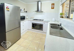 Experience luxury living in this stunning 3 bed, 2 bath Branyan home with pool, sheds, and 4000 sqm of land. Don't miss out, enquire now! image 3