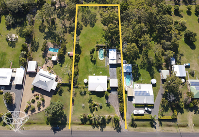 Thumbnail: Experience luxury living in this stunning 3 bed, 2 bath Branyan home with pool, sheds, and 4000 sqm of land. Don't miss out, enquire now!