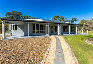 Luxury meets coastal living in this stunning 3-bed, 2-bath house in Moore Park Beach. Enjoy the pool, sheds, and study, with A/C for ultimate comfort. image 17