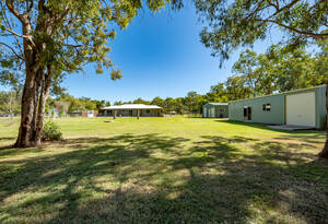 Luxury meets coastal living in this stunning 3-bed, 2-bath house in Moore Park Beach. Enjoy the pool, sheds, and study, with A/C for ultimate comfort. image 26