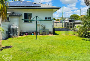 2 bed, PLUS study, 1.5 bath tucked away on a corner block in Kepnock! image 15