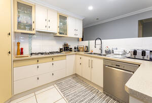 Great Location ..Private image 4