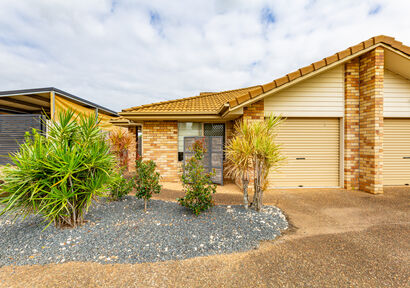 Great Location ..Private image 3