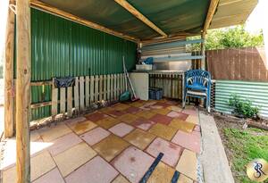 Charming Family Home with Spacious Living in North Bundaberg image 18