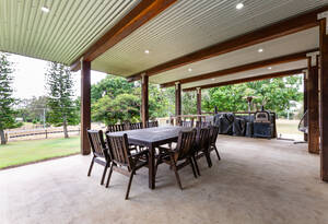 5-Bedroom Home on 6 Acres in Gooburrum image 10