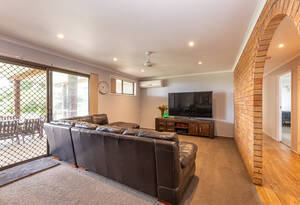 5-Bedroom Home on 6 Acres in Gooburrum image 30