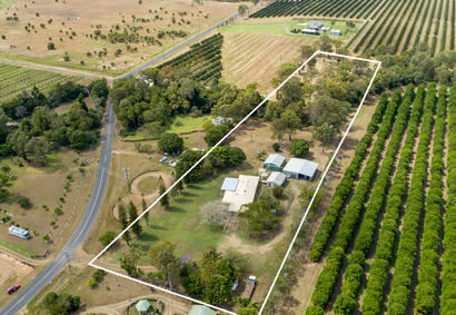 Thumbnail: 5-Bedroom Home on 6 Acres in Gooburrum