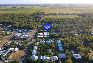 Live the ultimate beach lifestyle in this 2 bedroom, 3 bathroom townhouse in Moore Park Beach! image 34