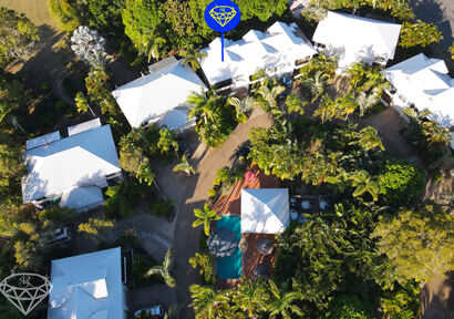 Live the ultimate beach lifestyle in this 2 bedroom, 3 bathroom townhouse in Moore Park Beach! image 3