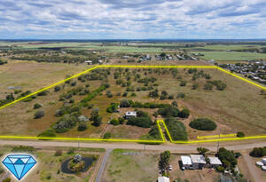 50Acres in Burnett Heads image 4