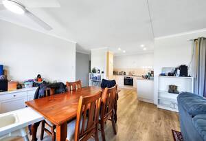 Welcome to your dream home in the suburb of Thabeban! image 5