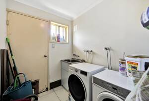 Welcome to your dream home in the suburb of Thabeban! image 14