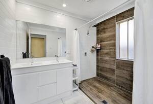 Welcome to your dream home in the suburb of Thabeban! image 13