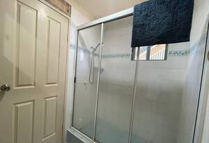 Beachfront Bliss in Clairview – Fully Furnished Coastal Retreat image 10