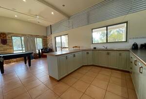 Beachfront Bliss in Clairview – Fully Furnished Coastal Retreat image 5