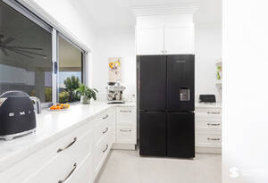 Vendors Have Relocated – Coastal Luxury Ready for Immediate Possession image 4