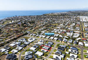 Vendors Have Relocated – Coastal Luxury Ready for Immediate Possession image 23