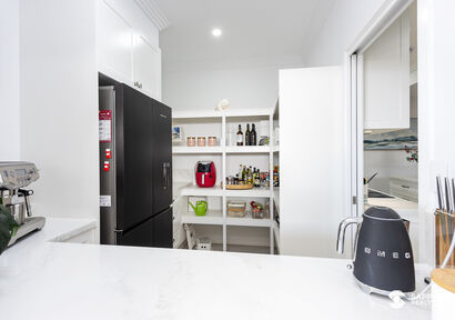 Vendors Have Relocated – Coastal Luxury Ready for Immediate Possession image 3