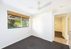 Space for the Whole Family – 5 Beds, Modern Kitchen, Big Block image 11