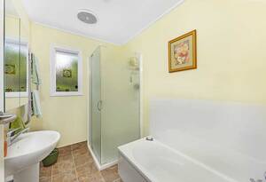 Home Sweet Home in Svensson Heights image 2