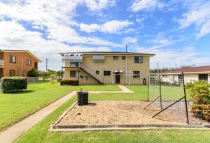 Spacious Clinton Charmer with Room to Grow image 3