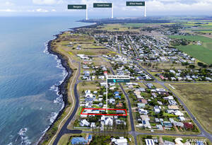 Your Oceanfront Sanctuary at 109 Sea Esplanade, Burnett Heads image 29