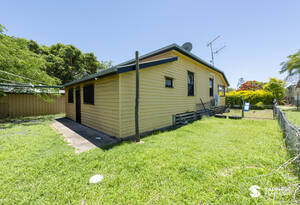 Timeless Charm with Modern Style in the Heart of Bundaberg image 12