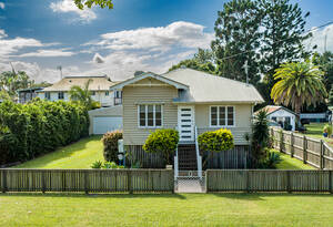 Beautifully presented Queenslander for Lease image 3