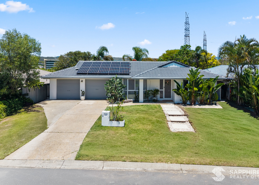 The Perfect Robina Escape: Family-Friendly Design with Pool and Privacy feature image