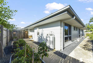 Where Coastal Living Fuels Your Workday image 17