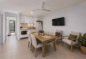 A Flexible Five-Bedroom Coastal Home Designed for Two Families image 10