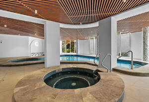 Live the Surfers Paradise Beach Lifestyle Fully Furnished - New Carpet/Freshley Painted image 14