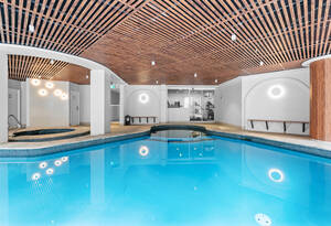 Live the Surfers Paradise Beach Lifestyle Fully Furnished - New Carpet/Freshley Painted image 13