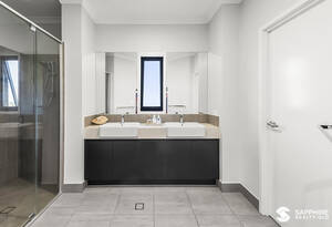 🌴 Qunaba Lifestyle - Half an Acre, Shed/Workspace, Beach Moments Away image 11